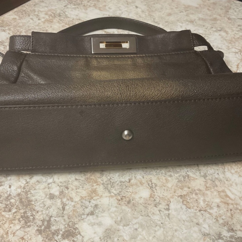 Fendi Peekaboo bag, small,brown leather, zucca print inside , no shoulder strap. - Picture 8 of 16